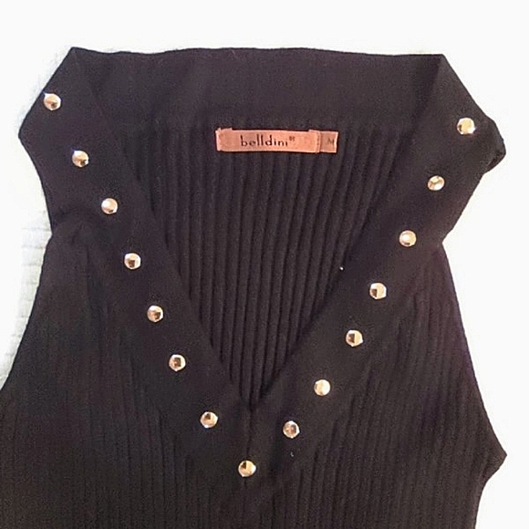 Black sleeveless top - Picture 2 of 6